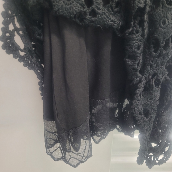 AZI Lace Tank Top, Size Medium, Black - Picture 6 of 10